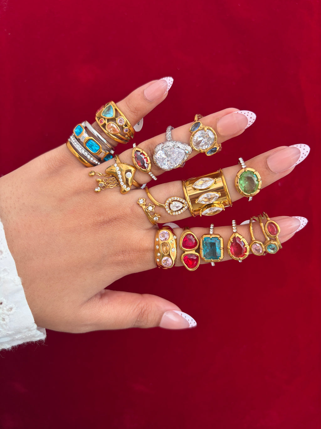 The Gemstone Reliquary – Dewdrop Atelier
